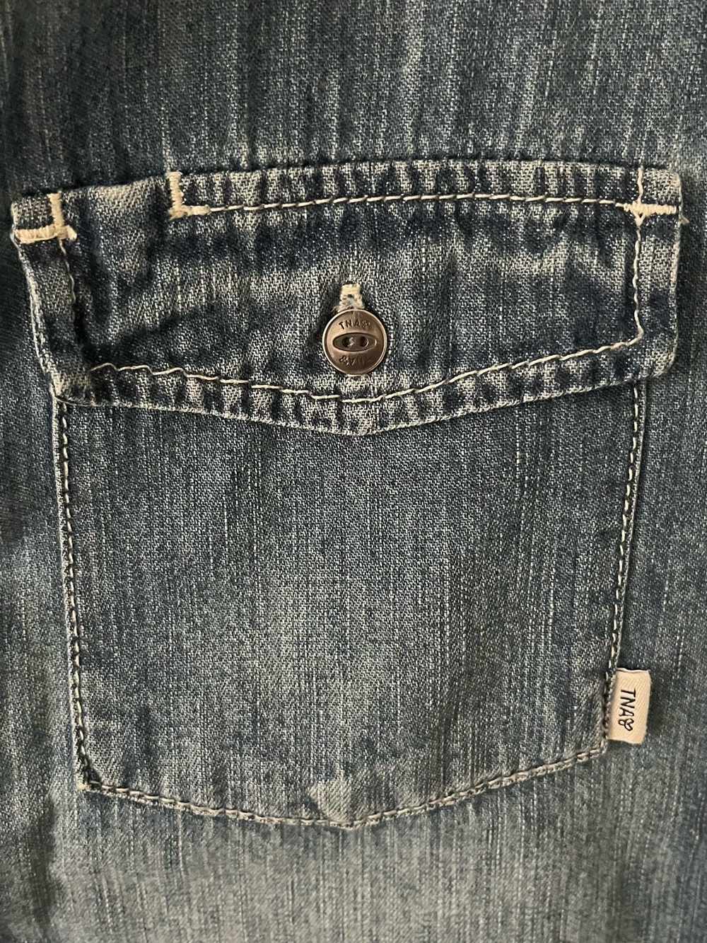 TNA Raw-Edge Sleeveless Denim Button-Up - Classic Blue - Picture 4 of 5